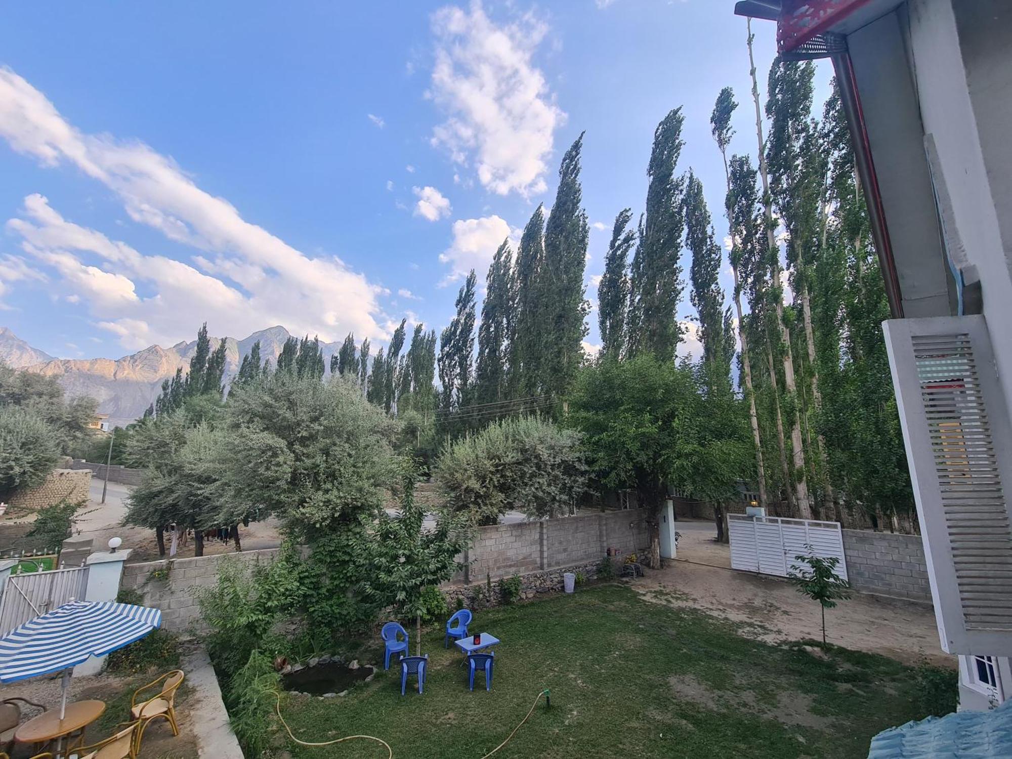 Rus Olive Lodge Skardu Bilik gambar